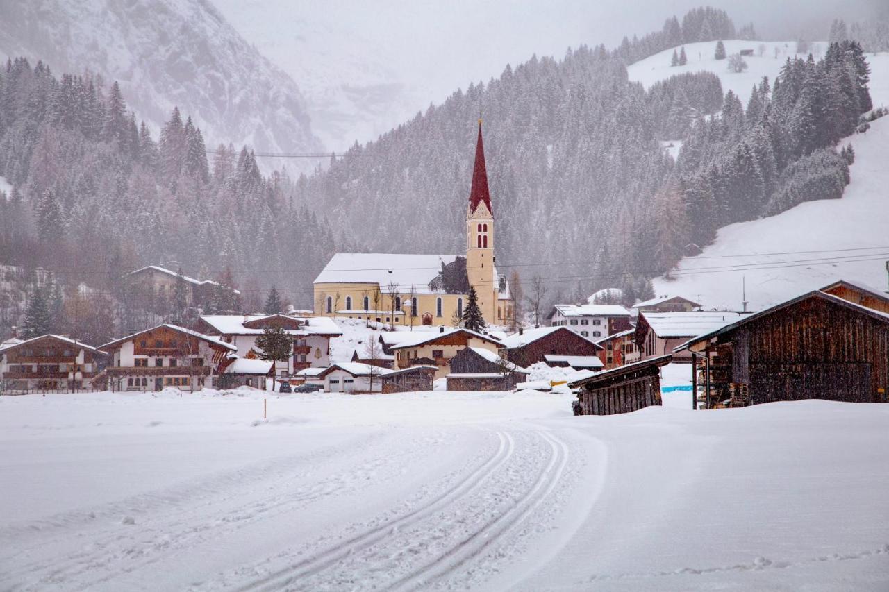 Posthotel Lechtal, Arlberg ホルツガウ エクステリア 写真