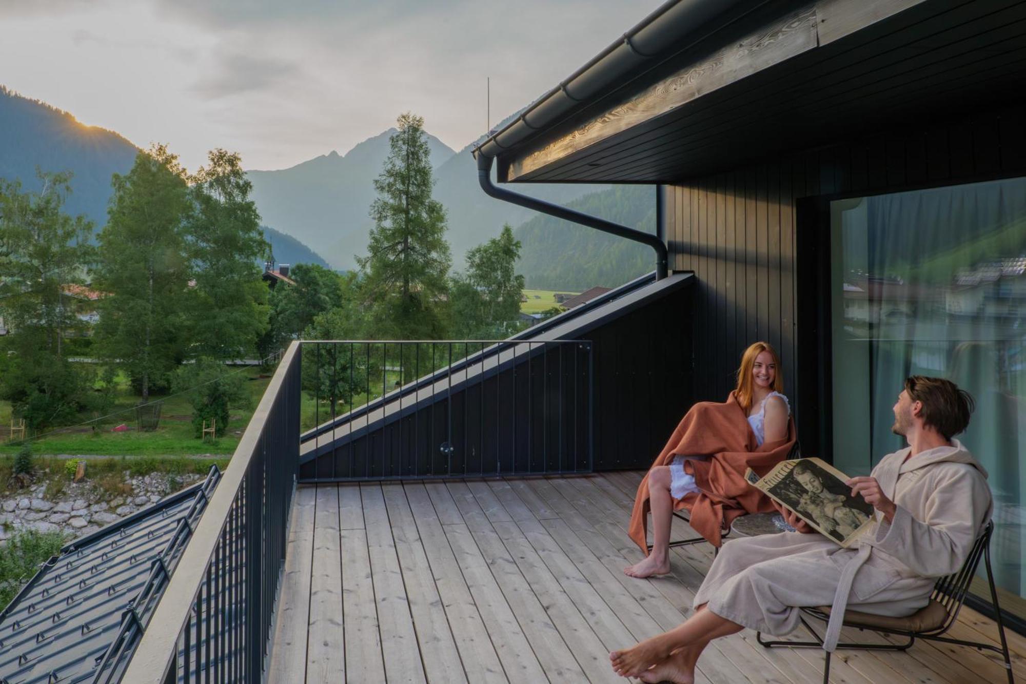 Posthotel Lechtal, Arlberg ホルツガウ エクステリア 写真