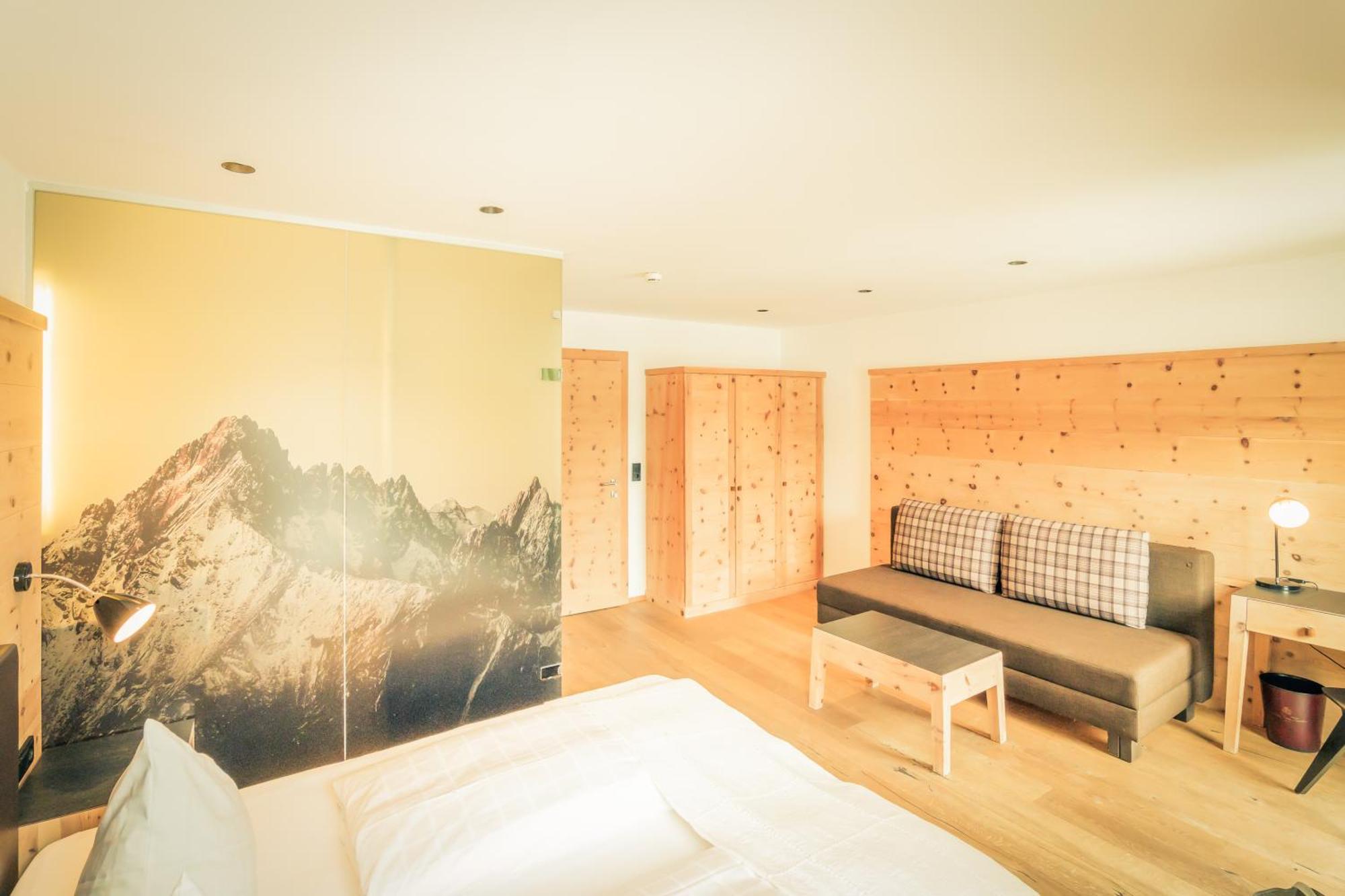 Posthotel Lechtal, Arlberg ホルツガウ エクステリア 写真