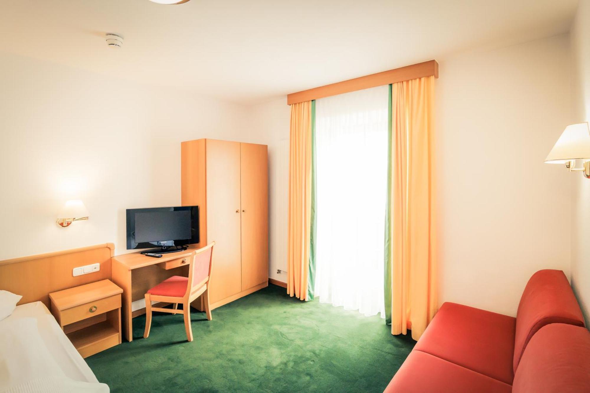 Posthotel Lechtal, Arlberg ホルツガウ エクステリア 写真