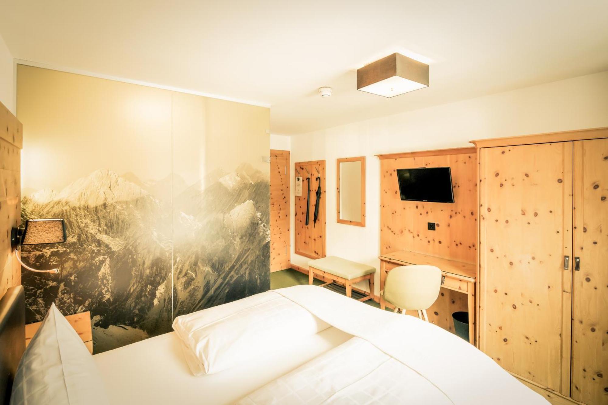 Posthotel Lechtal, Arlberg ホルツガウ エクステリア 写真